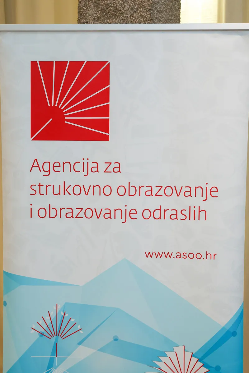 38912902-de26-4b33-8ff0-fd9169f1dbb8